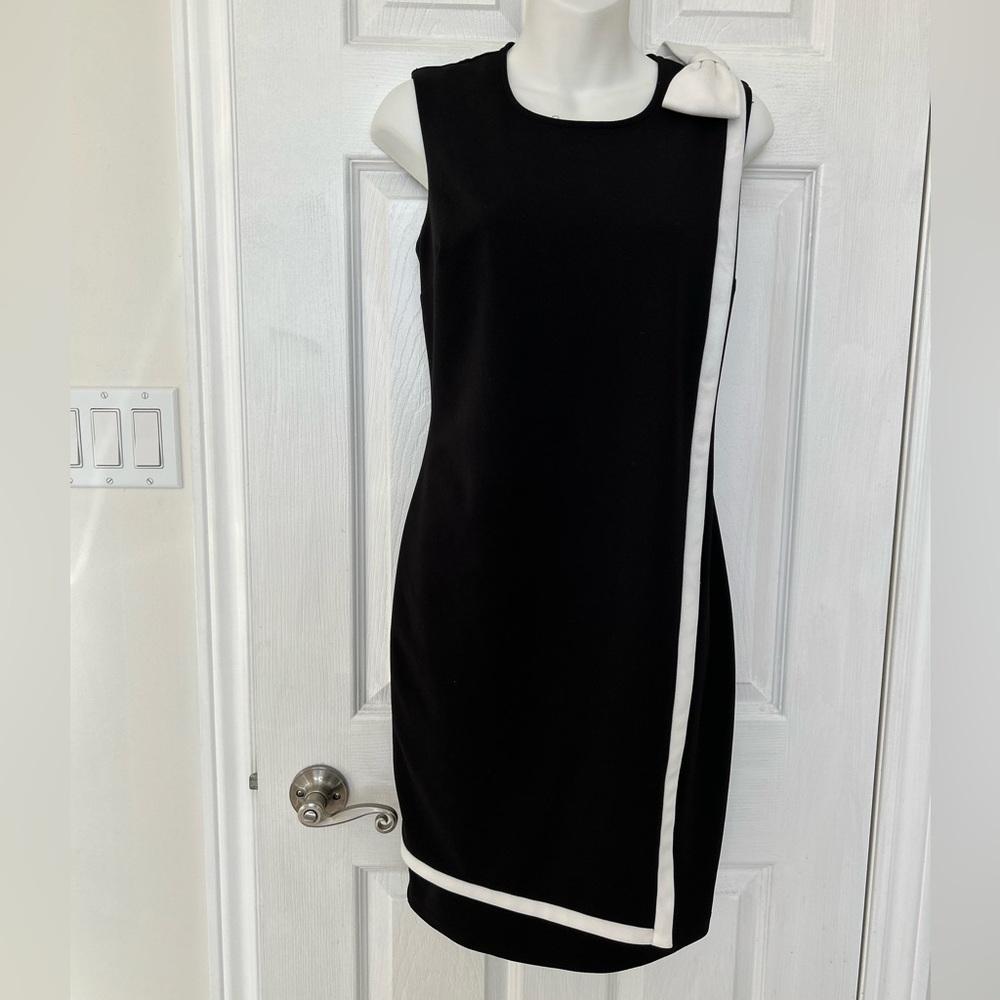 Enfocus Studio faux wrap dress with shoulder bow detail, size 4
